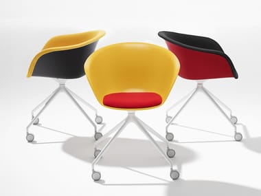 DUNA 02 - Trestle-based polypropylene chair with castors (Request Info).