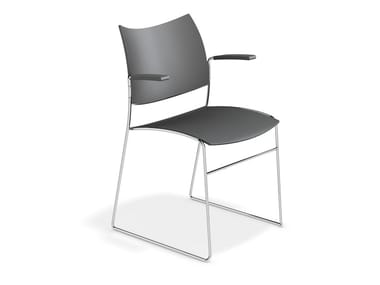 CURVY - Plastic training chair with armrests (Request Info).