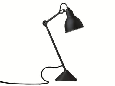 N¡Æ205 - With swing arm table lamp (Request Info).