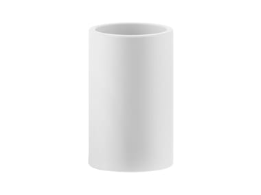RILIEVO - Countertop resin toothbrush holder by Gessi