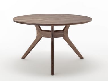ROLF BENZ 965 - Round wooden dining table (Request Info).