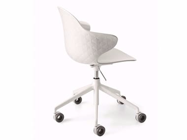 SAINT TROPEZ - Polycarbonate chair with 5-spoke base with castors (Request Info).
