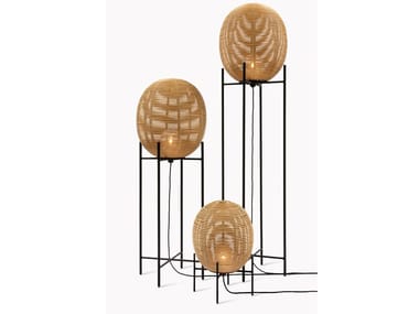SARI - Rattan floor lamp.