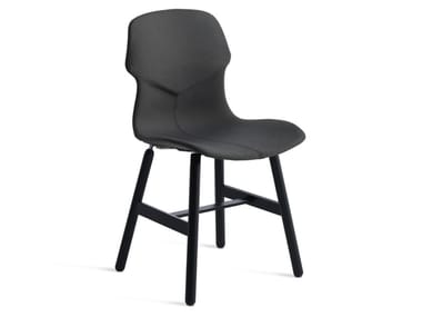 STEREO METAL IMBOTTITA FRONTE/RETRO - Upholstered fabric chair with removable cover (Request Info).