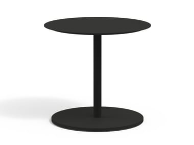 BUTTON 002 - Round aluminium garden table (Request Info).