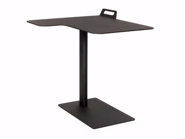 TAIL CORNER - Powder coated steel corner side table (Request Info).