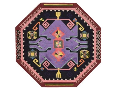 USHAK INVADER - Handmade custom rug by CC-Tapis