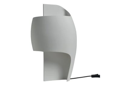 LA LAMPE B - LED aluminium table lamp (Request Info).