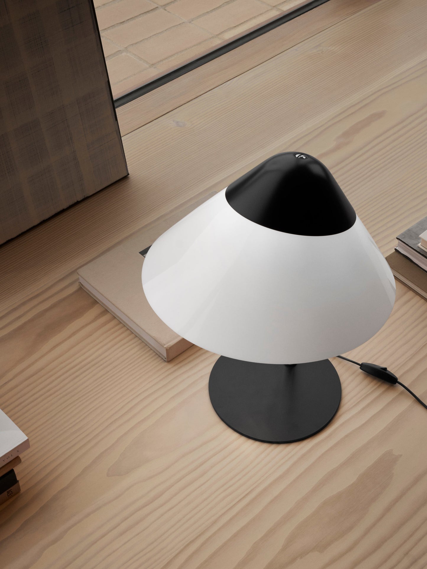 HJW02 OPALA TABLE LAMP MIDI