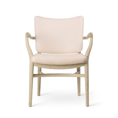 VLA61 | Monarch Chair