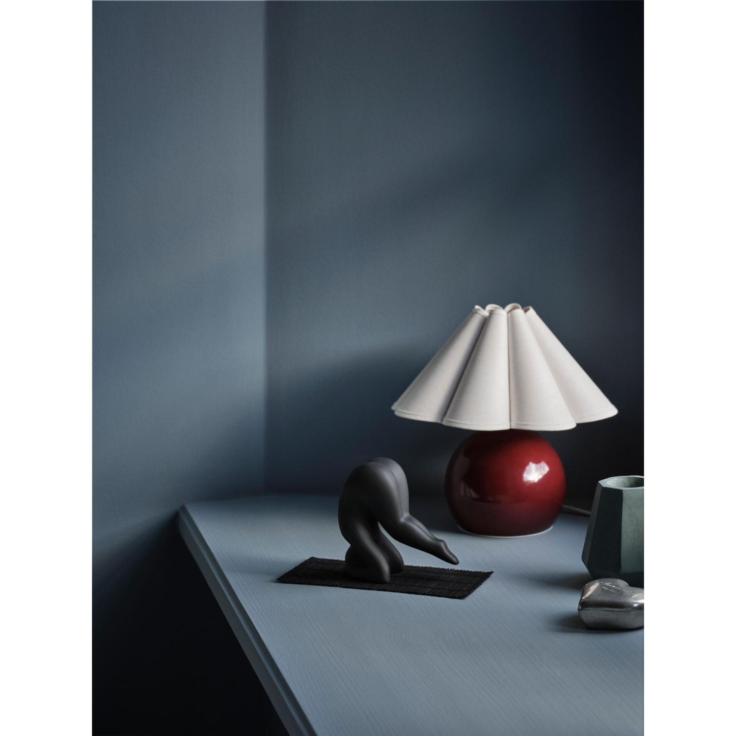 Design House Stockholm Yoga No 1 Sculpture Black