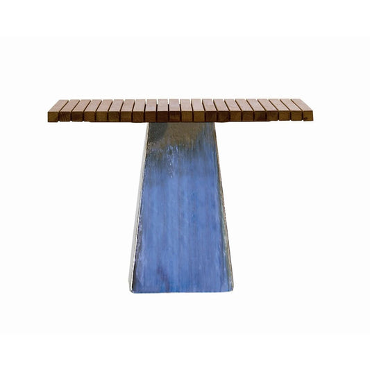 INOUT 35 - Square garden table.