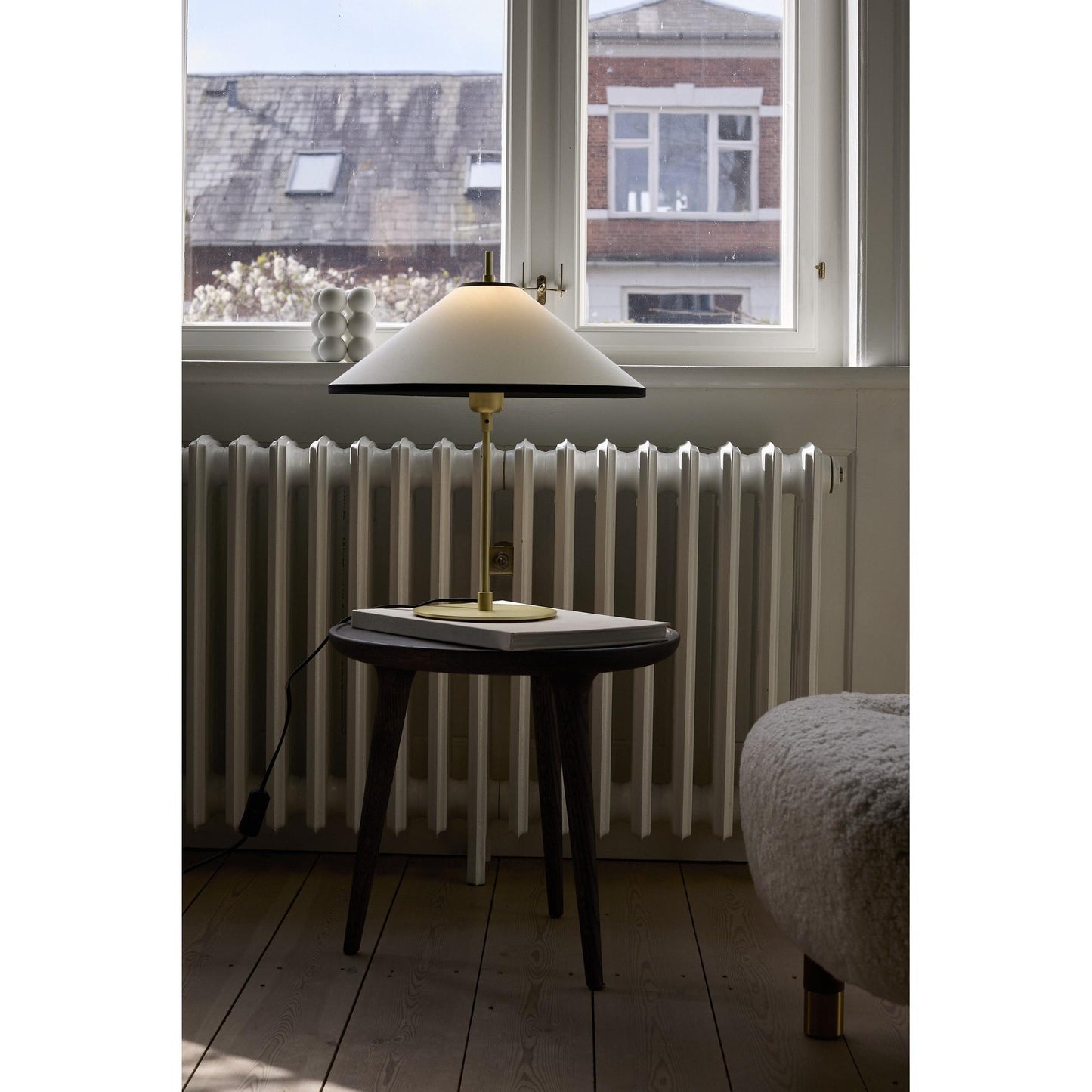 Edgeform Tafta Table Lamp Black/Off-White