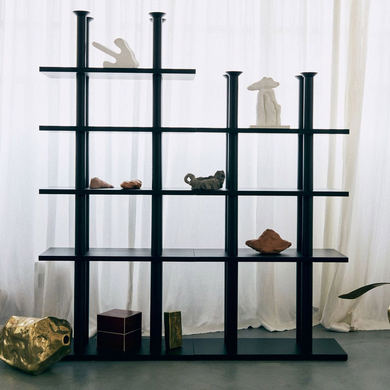 Peristylo - Ash Shelf