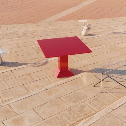 Mettsass - Steel Table