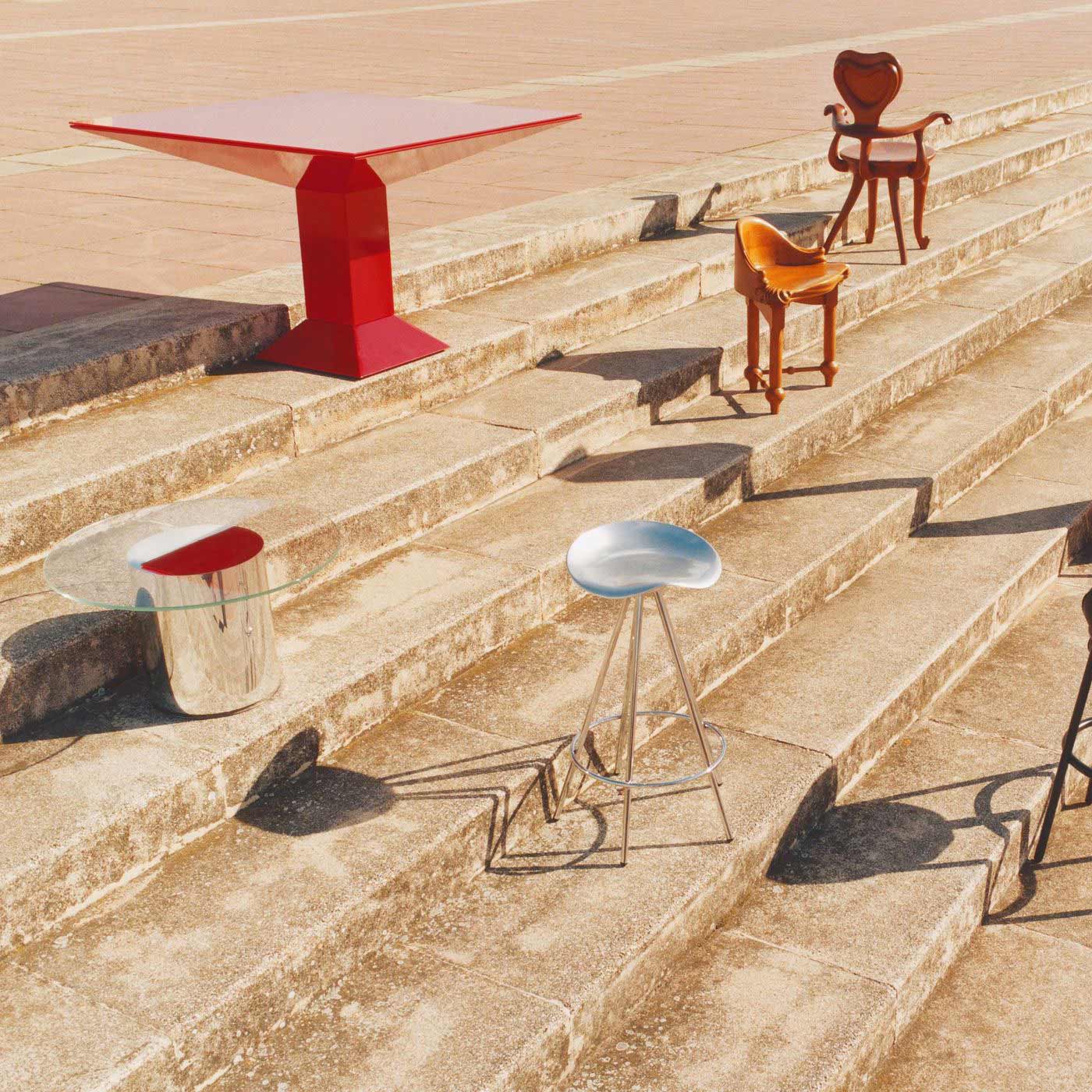 Mettsass - Steel Table