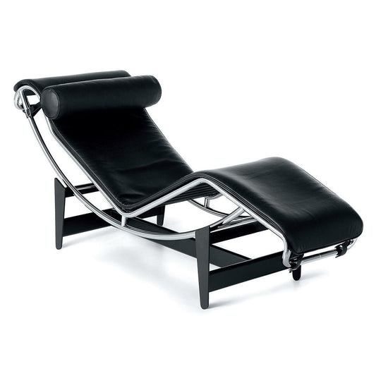 LC4 Leather Chaise Longue.