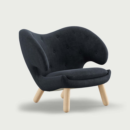 THE PELICAN CHAIR (With Buttons) (Upholstery Material - Remix)