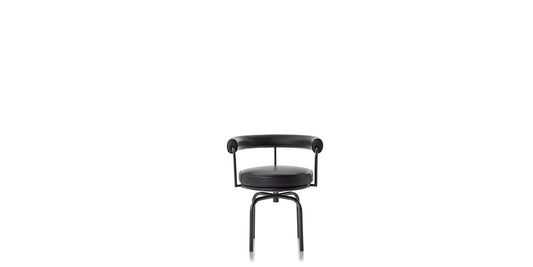 LC7 - 4/5-leg swivel fabric armchair.
