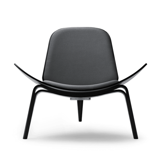 CH07 | Shell Chair by Carl Hansen & Søn #Oak / Painted Black / Fiord 171