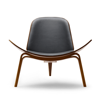 CH07 | Shell Chair by Carl Hansen & Søn #Walnut / Lacquered / Leather Thor 301