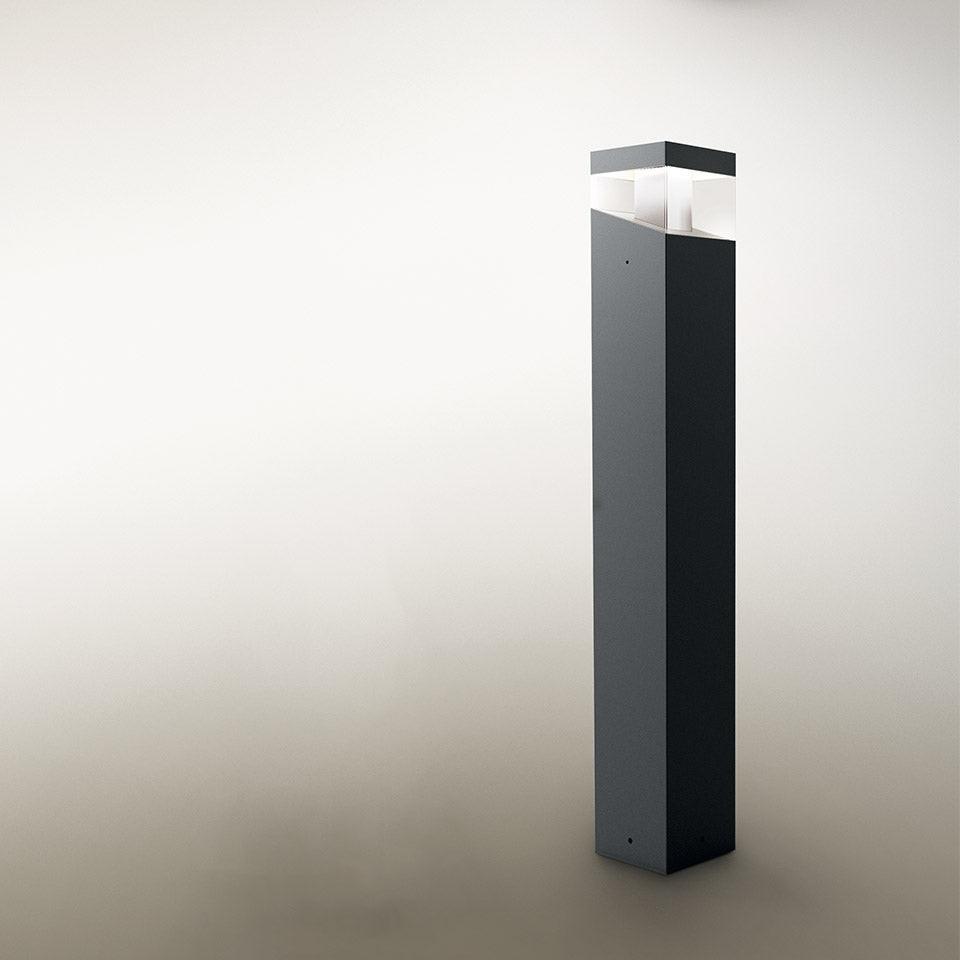 Tetragono 90 Floor Lamp.