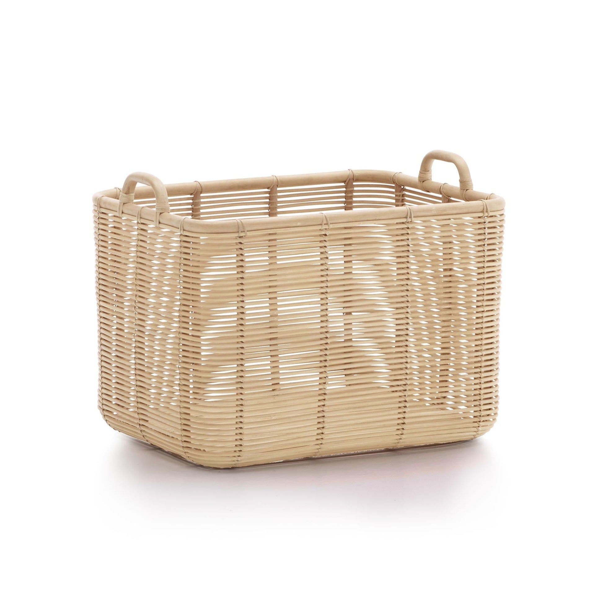 VIVI - Rattan basket.