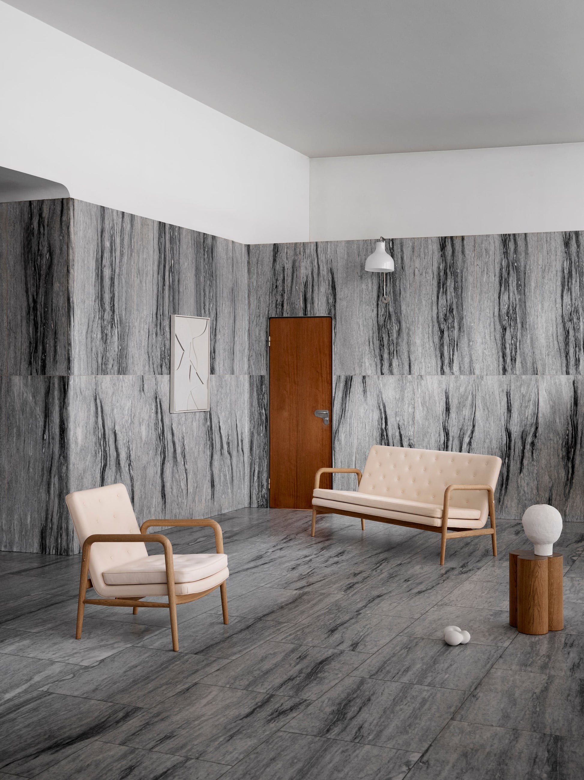 VLA76 FOYER SERIES