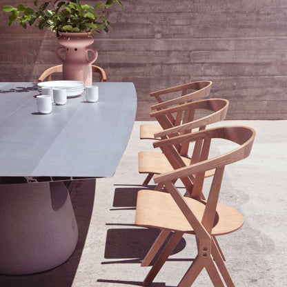 TABLE B 120 - Rectangular Concrete dining table